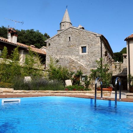Holiday Homes Poli Svetega Antona Gračišće Rum bild